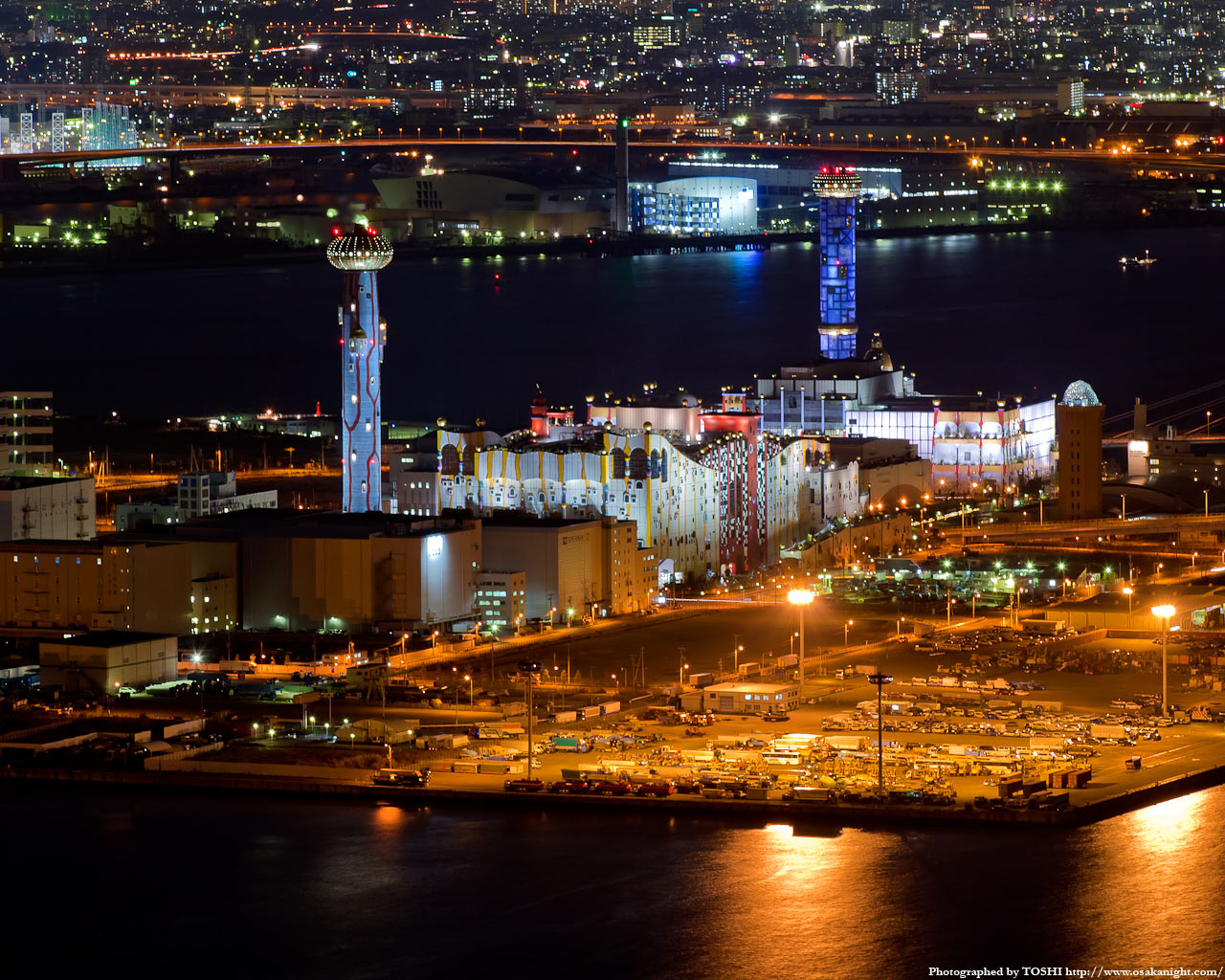 大阪市環境局舞洲清掃工場の夜景
