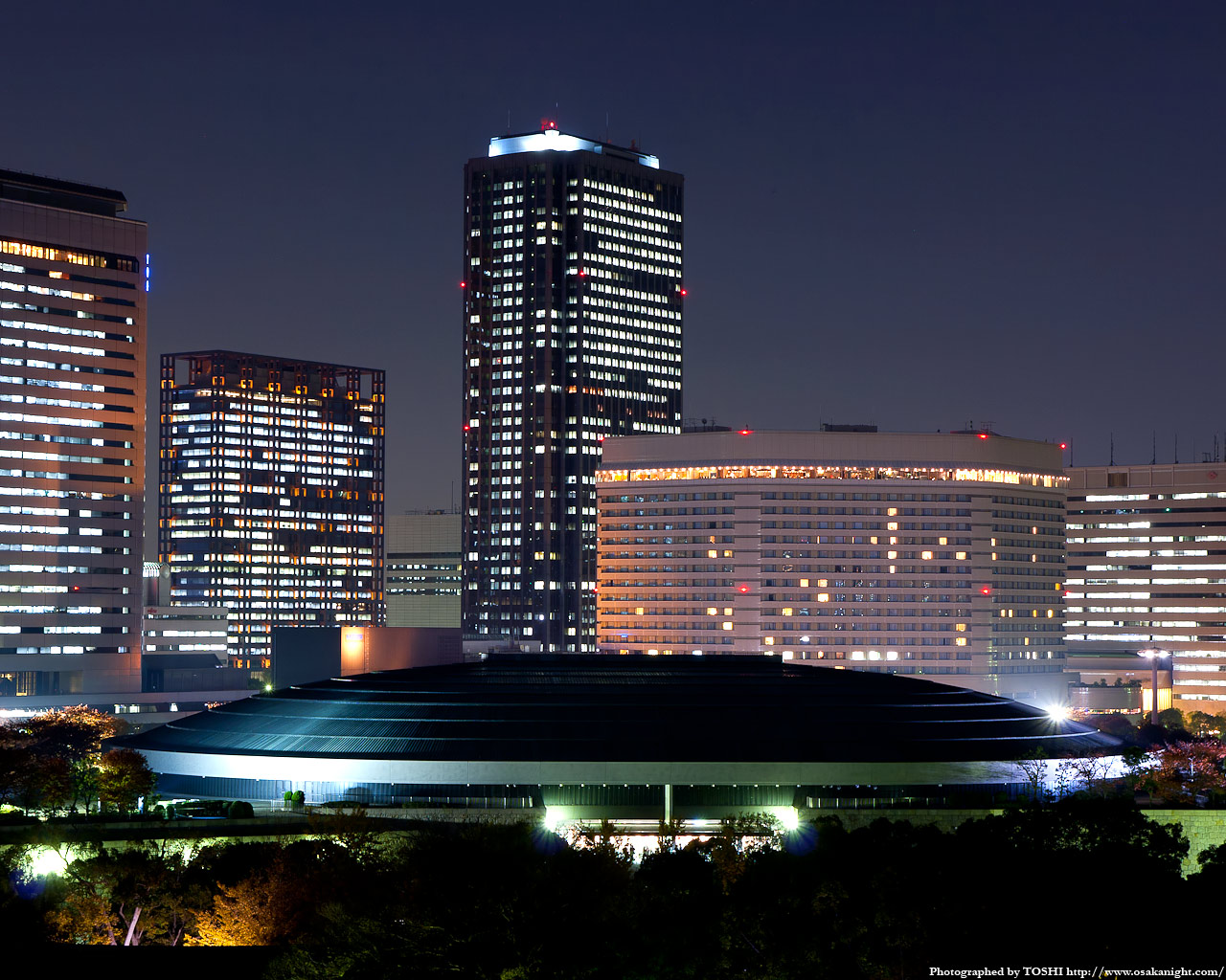大阪城ホールの夜景