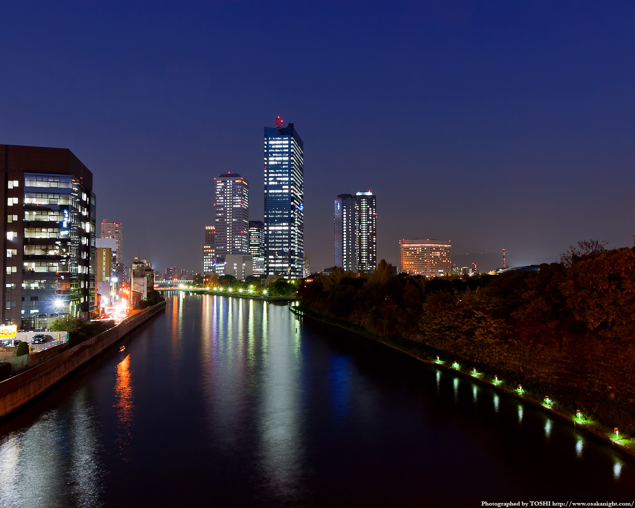 寝屋川と大阪ビジネスパーク夜景1